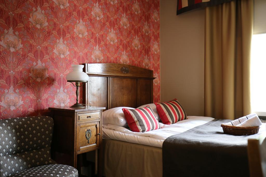 Boutique Hotel Yoepuu Jyväskylä Esterno foto