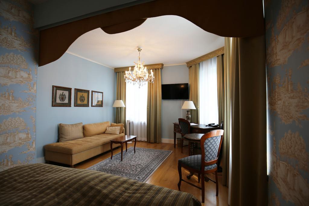 Boutique Hotel Yoepuu Jyväskylä Esterno foto
