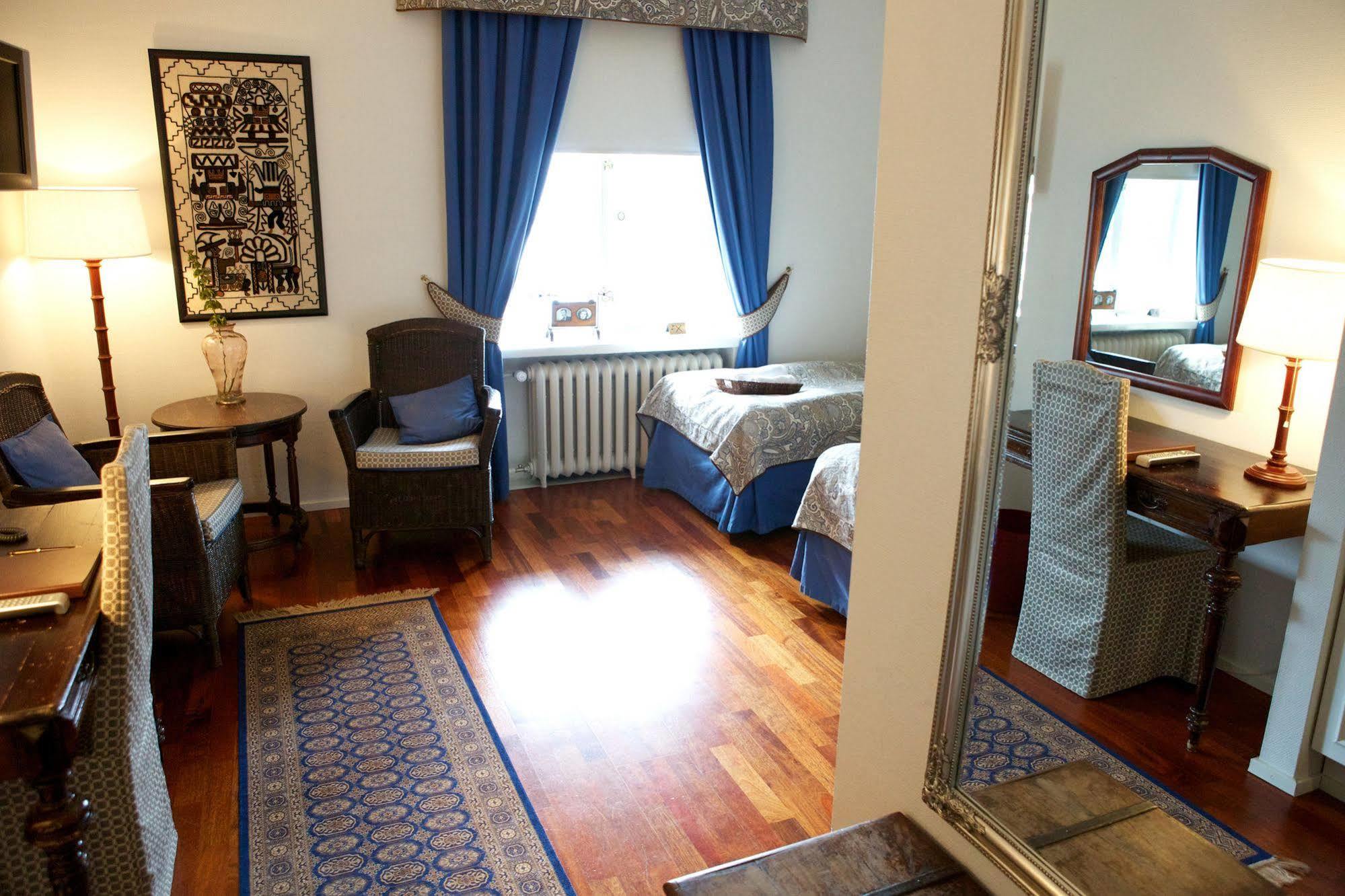 Boutique Hotel Yoepuu Jyväskylä Esterno foto