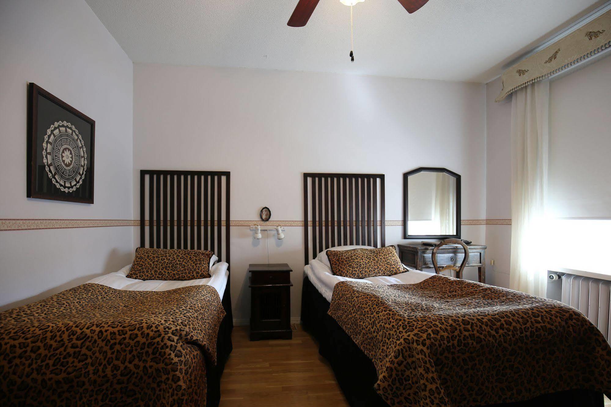 Boutique Hotel Yoepuu Jyväskylä Esterno foto